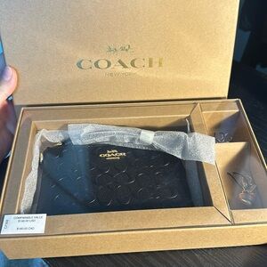 🔥NWT COACH GIFT BOX SET🔥